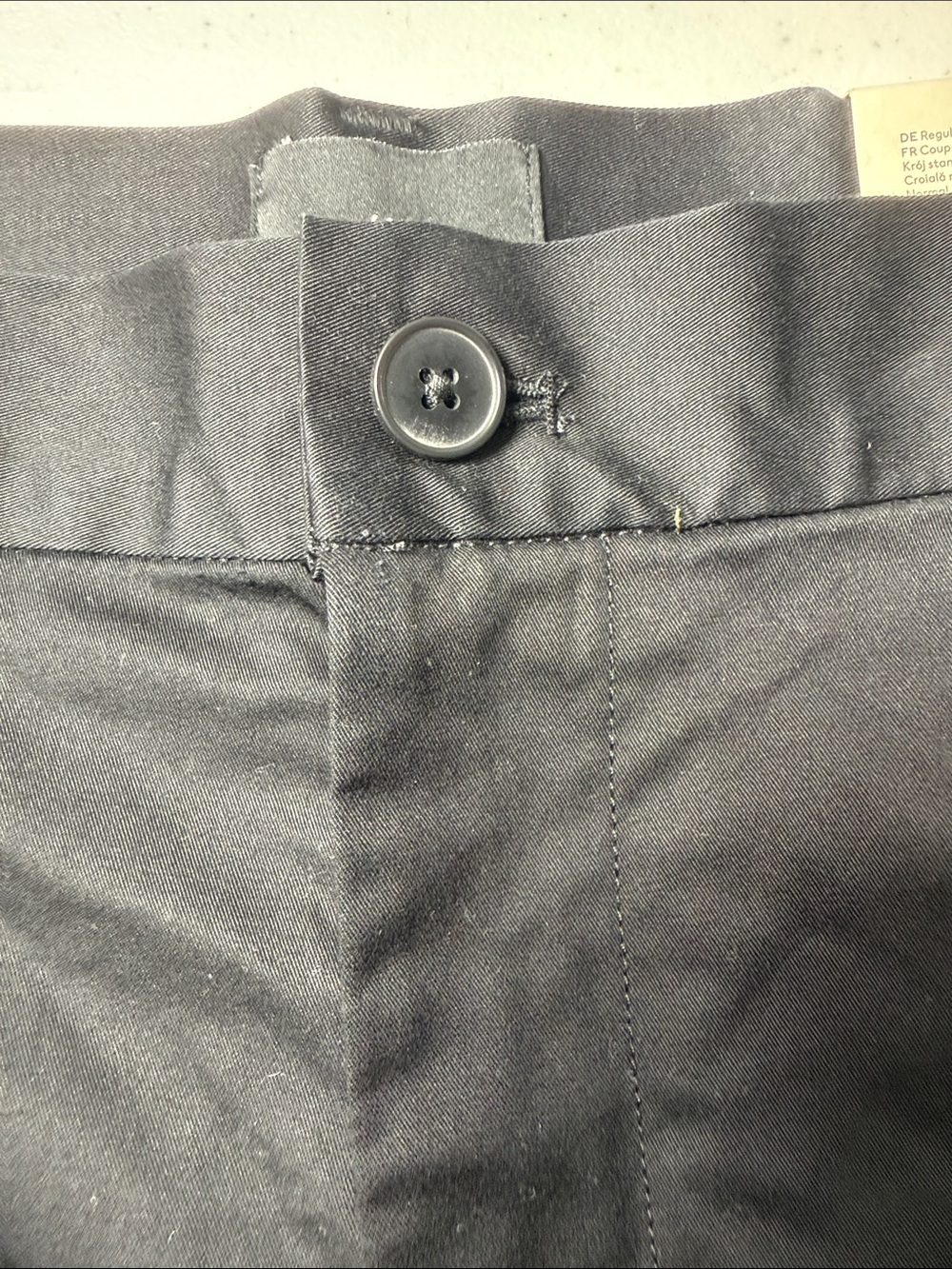 H&M Men's Dark Gray Flat-Front Casual Shorts - Picture 3 of 8